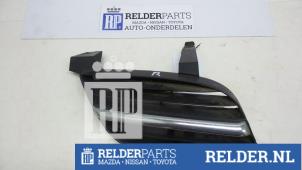 Używane Grill Nissan Almera (N16) 1.8 16V Cena € 32,00 Procedura marży oferowane przez Relder Parts B.V.