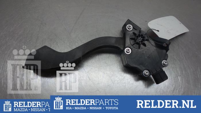 Begagnade Gaspedalsensor Toyota RAV4 (A3) 2.2 D-CAT 16V 4x4 Pris € 54,00 Marginaltabell erbjuds av Relder Parts B.V.