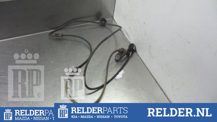 Begagnade ABS-sensor Toyota RAV4 (A3) 2.2 D-CAT 16V 4x4 Pris € 36,00 Marginaltabell erbjuds av Relder Parts B.V.
