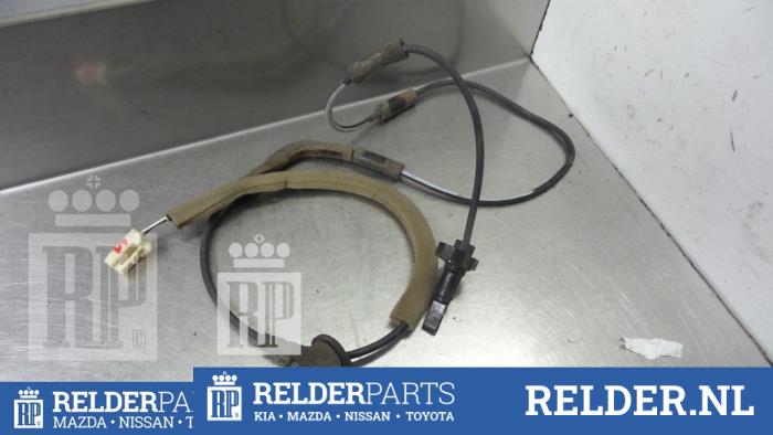 Usados Sensor ABS Toyota RAV4 (A3) 2.2 D-CAT 16V 4x4 Precio € 36,00 Norma de margen ofrecido por Relder Parts B.V.