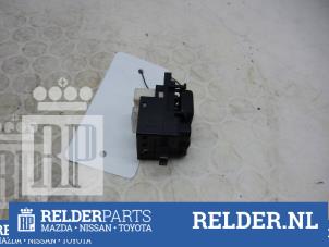Używane Przelacznik lusterka Mazda RX-8 (SE17) M5 Cena € 18,00 Procedura marży oferowane przez Relder Parts B.V.