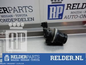 Używane Pompa spryskiwacza przód Mazda RX-8 (SE17) M5 Cena € 23,00 Procedura marży oferowane przez Relder Parts B.V.