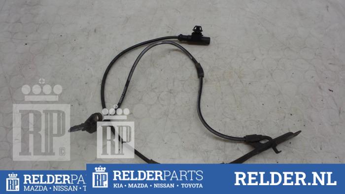 Begagnade ABS-sensor Toyota Auris (E15) 1.6 Dual VVT-i 16V Pris € 36,00 Marginaltabell erbjuds av Relder Parts B.V.