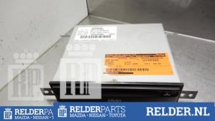 Usados Reproductor de DVD Nissan X-Trail (T30) 2.2 dCi 16V 4x4 Precio € 68,00 Norma de margen ofrecido por Relder Parts B.V.