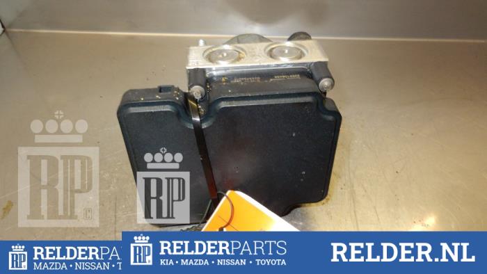 Usagé Ordinateur ABS Nissan Micra (K13) 1.2 12V Prix € 75,00 Règlement à la marge proposé par Relder Parts B.V.