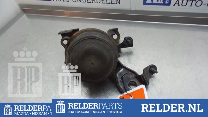 Used Engine mount Toyota Corolla Verso (R10/11) 2.0 D-4D 16V Price € 27,00 Margin scheme offered by Relder Parts B.V.