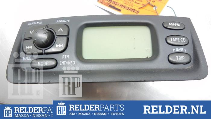 Begagnade Innerdisplay Toyota Yaris (P1) 1.0 16V VVT-i Pris € 35,00 Marginaltabell erbjuds av Relder Parts B.V.