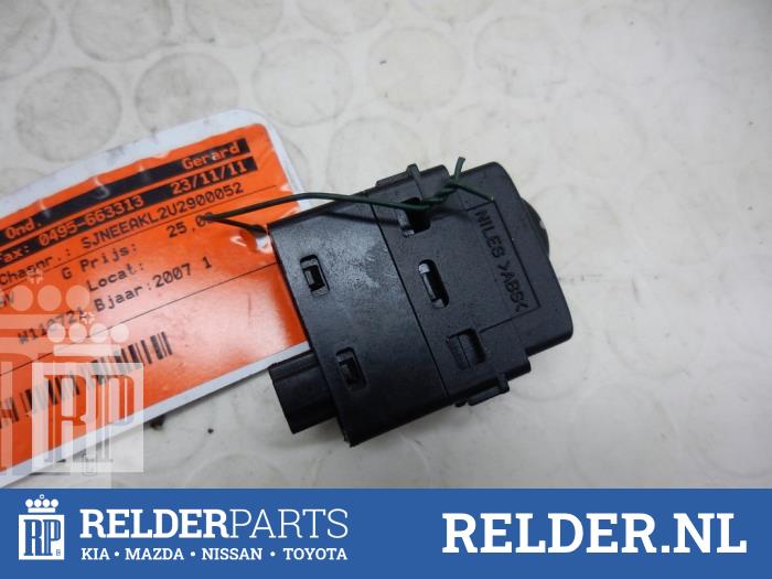 Johns Set Di 2 Fari Alogeni Per Nissan Micra K12 (01/03-04/05) - Destro E Sinistro Con H4 E Livellamento Elettrico