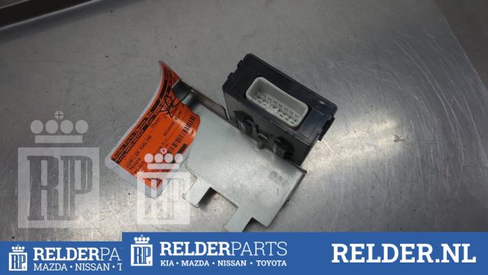 Usagé Ordinateur refroidisseur Toyota HiAce II 2.5 D4-D 95 Prix € 68,00 Règlement à la marge proposé par Relder Parts B.V.