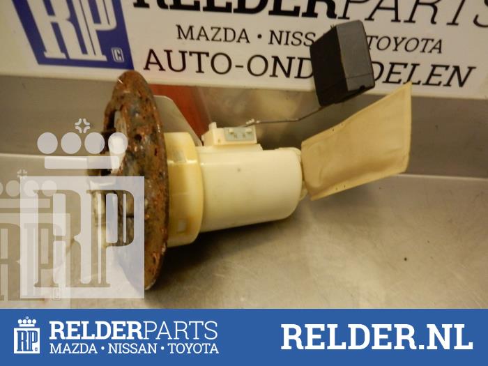 Electric fuel pump from a Mazda Premacy 1.8 16V 2002