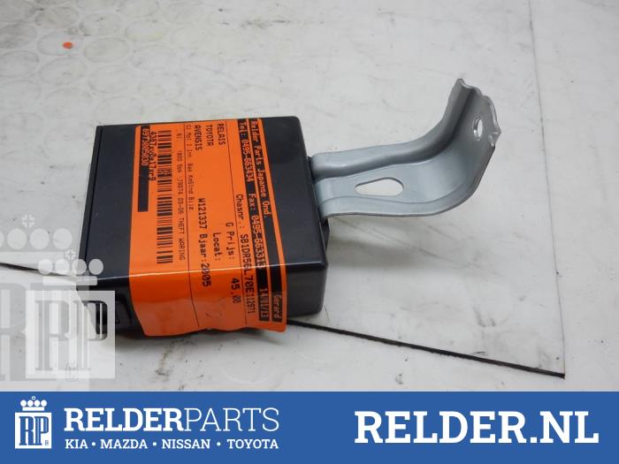 Begagnade Relä Toyota Avensis (T25/B1D) 1.8 16V VVT-i Pris € 25,00 Marginaltabell erbjuds av Relder Parts B.V.