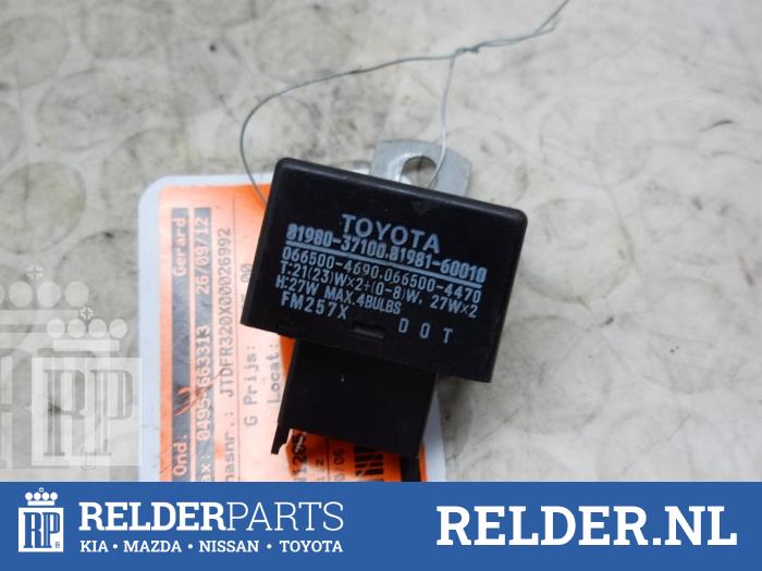 Begagnade Relä Toyota MR2 (ZZW30) 1.8 16V VT-i Pris € 25,00 Marginaltabell erbjuds av Relder Parts B.V.