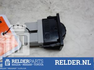 Używane Przelacznik reflektora LHV Toyota Starlet (EP9) 1.3,XLi,GLi 16V Cena € 18,00 Procedura marży oferowane przez Relder Parts B.V.