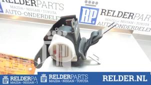 Used Rear seatbelt tensioner, centre Nissan Almera (N16) 1.8 16V Price € 27,00 Margin scheme offered by Relder Parts B.V.