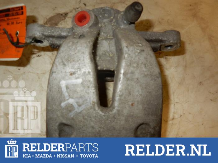 Gebrauchte Bremszange links hinten Toyota Avensis (T25/B1D) 2.0 16V D-4D-F Preis € 25,00 Margenregelung angeboten von Relder Parts B.V.