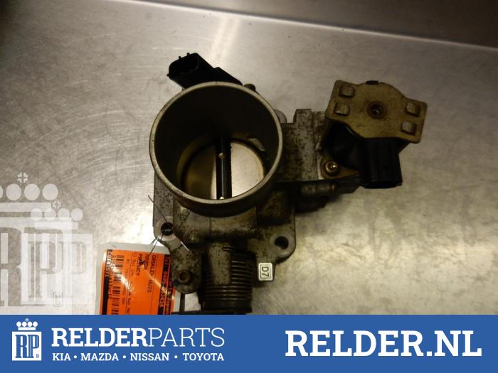 Usagé Boitier papillon Mazda Premacy 1.8 16V Prix € 36,00 Règlement à la marge proposé par Relder Parts B.V.