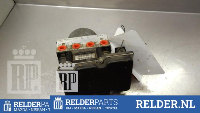 Begagnade ABS-pump Nissan Primera (P12) 1.8 16V Pris € 45,00 Marginaltabell erbjuds av Relder Parts B.V.