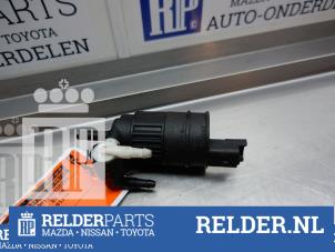 Gebrauchte Scheibensprüherpumpe vorne Nissan Almera (N16) 1.8 16V Preis € 23,00 Margenregelung angeboten von Relder Parts B.V.