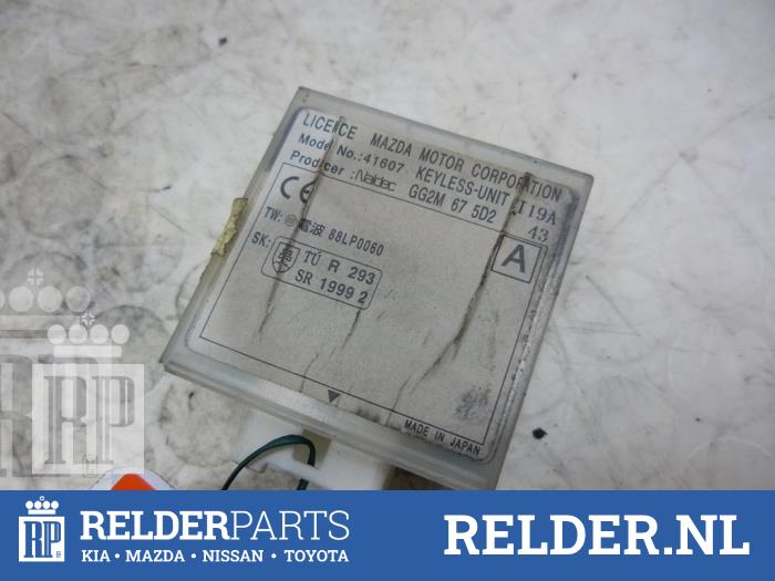 Używane Przekaznik Mazda MX-5 (NB18/35/8C) 1.6i 16V Cena € 25,00 Procedura marży oferowane przez Relder Parts B.V.