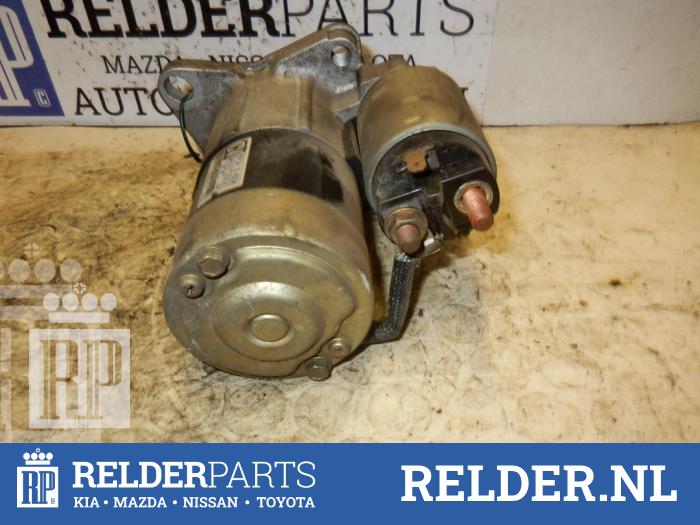 Anlasser van een Mazda Demio (DW) 1.5 16V 2002