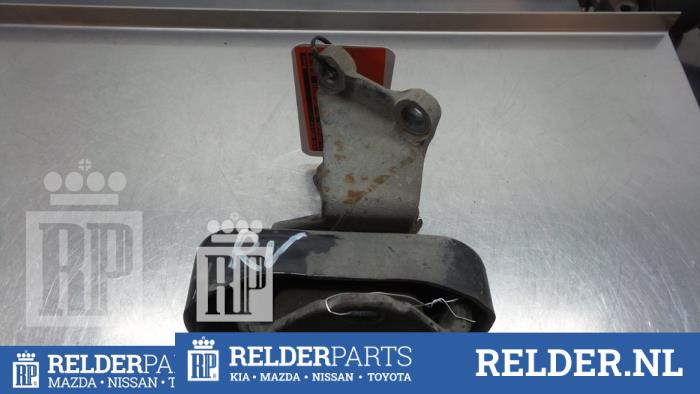 Used Engine mount Toyota HiAce II 2.5 D4-D 90 Price € 27,00 Margin scheme offered by Relder Parts B.V.