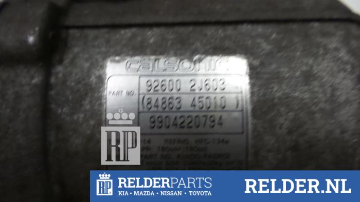 Usagé Pompe clim Nissan Primera Traveller (WP11) 2.0 TD Prix € 45,00 Règlement à la marge proposé par Relder Parts B.V.