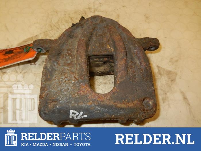 Gebrauchte Bremszange rechts vorne Toyota Avensis (T25/B1B) 2.0 16V D-4D 115 Preis € 25,00 Margenregelung angeboten von Relder Parts B.V.