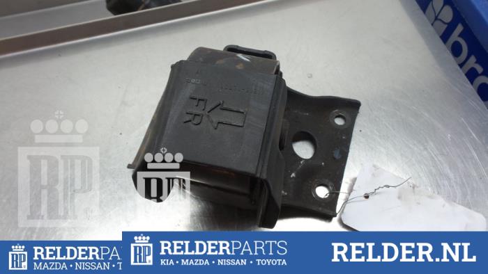 Used Engine mount Nissan Almera (N16) 1.8 16V Price € 27,00 Margin scheme offered by Relder Parts B.V.