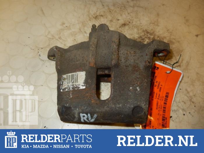 Gebrauchte Bremszange rechts vorne Toyota Yaris (P1) 1.4 D-4D Preis € 32,00 Margenregelung angeboten von Relder Parts B.V.