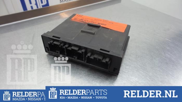 Usagé Ordinateur divers Nissan Almera (N16) 1.5 16V Prix € 45,00 Règlement à la marge proposé par Relder Parts B.V.