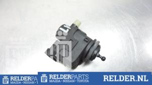 Used Headlight motor Nissan Almera (N16) 1.5 16V Price € 23,00 Margin scheme offered by Relder Parts B.V.