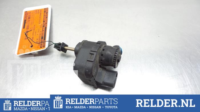 Używane Silnik reflektora Mazda Demio (DW) 1.3 16V Cena € 23,00 Procedura marży oferowane przez Relder Parts B.V.