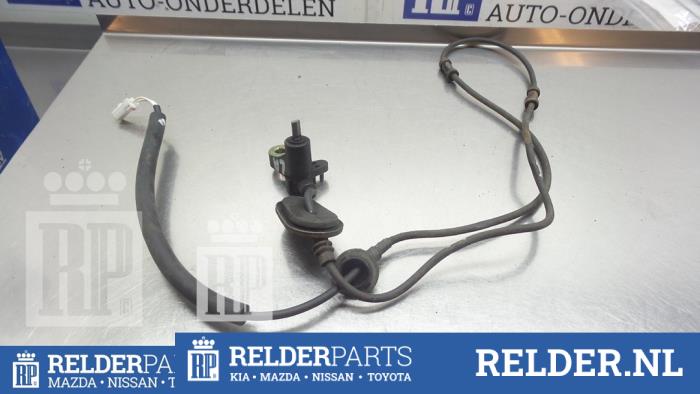 Begagnade ABS-sensor Mazda Demio (DW) 1.5 16V Pris € 27,00 Marginaltabell erbjuds av Relder Parts B.V.