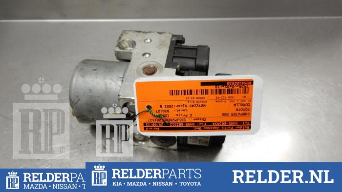 Usagé Ordinateur ABS Toyota Corolla (E12) 1.4 16V VVT-i Prix € 36,00 Règlement à la marge proposé par Relder Parts B.V.