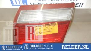 Gebrauchte Rücklicht rechts Mazda 626 (GF12) 2.0i 16V GLX Preis € 23,00 Margenregelung angeboten von Relder Parts B.V.