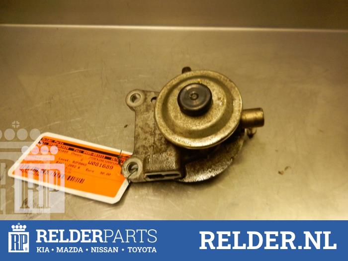 Begagnade Boosterpump Toyota Corolla Verso (E12) 2.0 D-4D 16V 90 Pris € 36,00 Marginaltabell erbjuds av Relder Parts B.V.