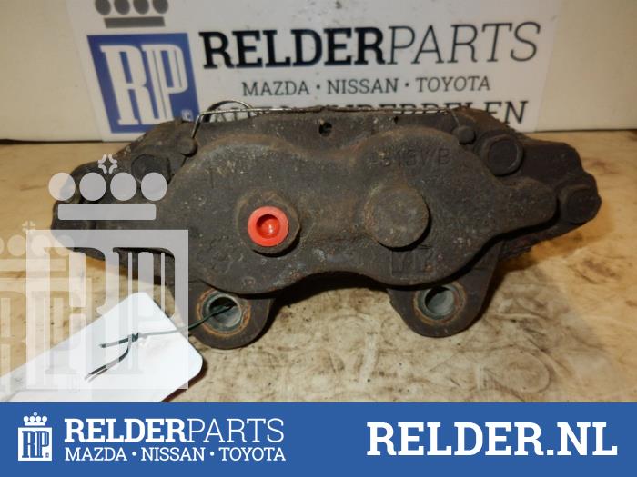 Front brake calliper, right from a Toyota Hilux II 2.4 TD 4x4 1993