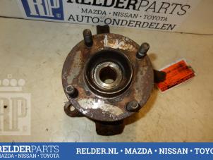 Used Front wheel hub Nissan Almera (N16) 1.5 16V Price € 45,00 Margin scheme offered by Relder Parts B.V.