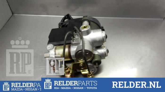 Używane Pompa ABS Toyota MR2 (SW20/21/23) 2.0 GTi 16V Cena € 45,00 Procedura marży oferowane przez Relder Parts B.V.