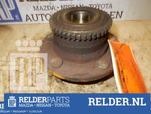 Gebrauchte Radnabe hinten Mazda 626 (GW19) 2.0 DiTD 16V Preis € 45,00 Margenregelung angeboten von Relder Parts B.V.