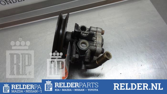 Usagé Pompe direction assistée Nissan Vanette (C23) 2.3 D E/Cargo Prix € 45,00 Règlement à la marge proposé par Relder Parts B.V.