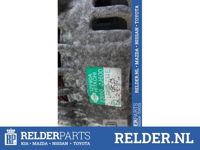 Dynamo från en Nissan Primera (P11) 2.0 TD SLX 2001