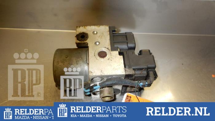 Begagnade ABS-dator Nissan Almera (N16) 1.5 16V Pris € 45,00 Marginaltabell erbjuds av Relder Parts B.V.