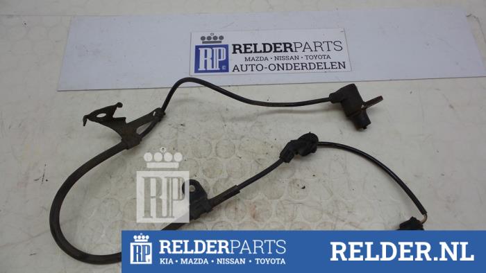 Begagnade ABS-sensor Toyota Yaris (P1) 1.3 16V VVT-i Pris € 27,00 Marginaltabell erbjuds av Relder Parts B.V.