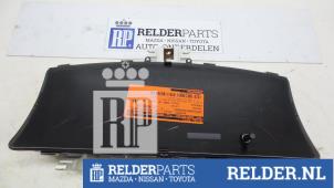 Usagé Instrument de bord Toyota Corolla (E12) 2.0 D-4D 16V 116 Prix € 30,00 Règlement à la marge proposé par Relder Parts B.V.
