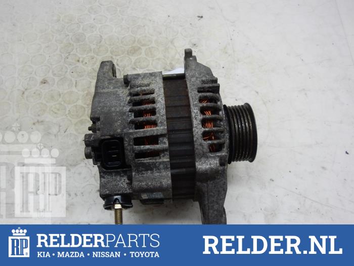 Usagé Dynamo Nissan Primera (P12) 1.6 16V Prix € 32,00 Règlement à la marge proposé par Relder Parts B.V.