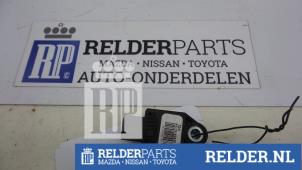 Usados Sensor de airbag Toyota Corolla (E12) 1.6 16V VVT-i Precio € 23,00 Norma de margen ofrecido por Relder Parts B.V.