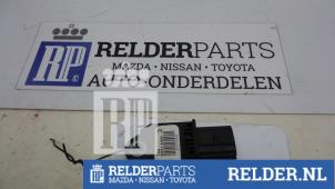Używane Czujnik poduszki powietrznej Toyota Corolla (E12) 1.6 16V VVT-i Cena € 23,00 Procedura marży oferowane przez Relder Parts B.V.
