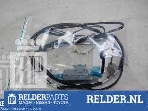Used Antenna Amplifier Toyota Avensis Wagon (T27) 2.0 16V D-4D-F Price € 68,00 Margin scheme offered by Relder Parts B.V.