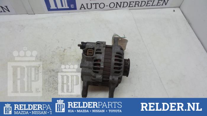 Usagé Dynamo Mazda 323 C (BA13) 1.5i 16V Prix € 32,00 Règlement à la marge proposé par Relder Parts B.V.